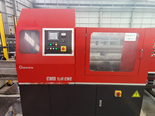 Circular-Sawing-Machine7